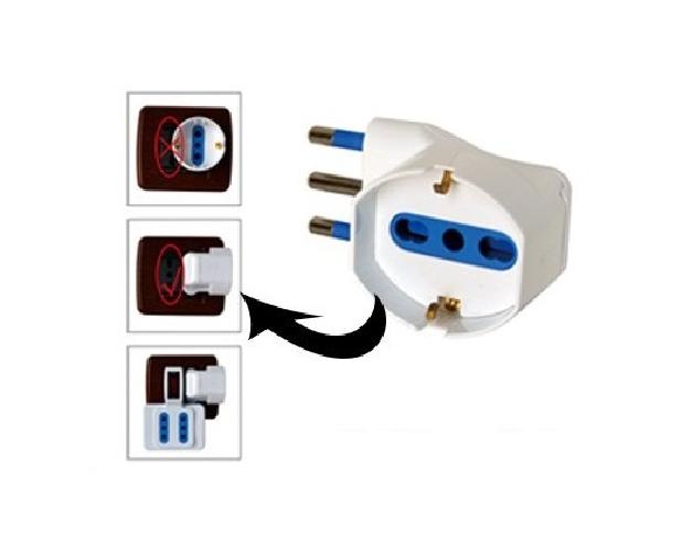 ADATTATORE SPINA 16A SCHUKO 90° SALVASPAZIO